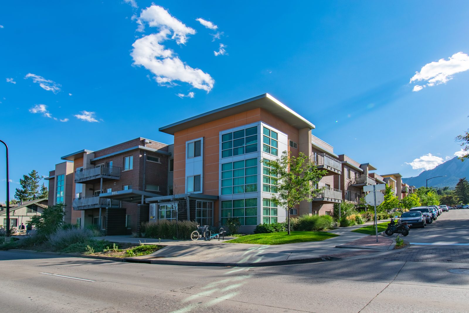 Street corner view of Saga Boulder on Broadway.